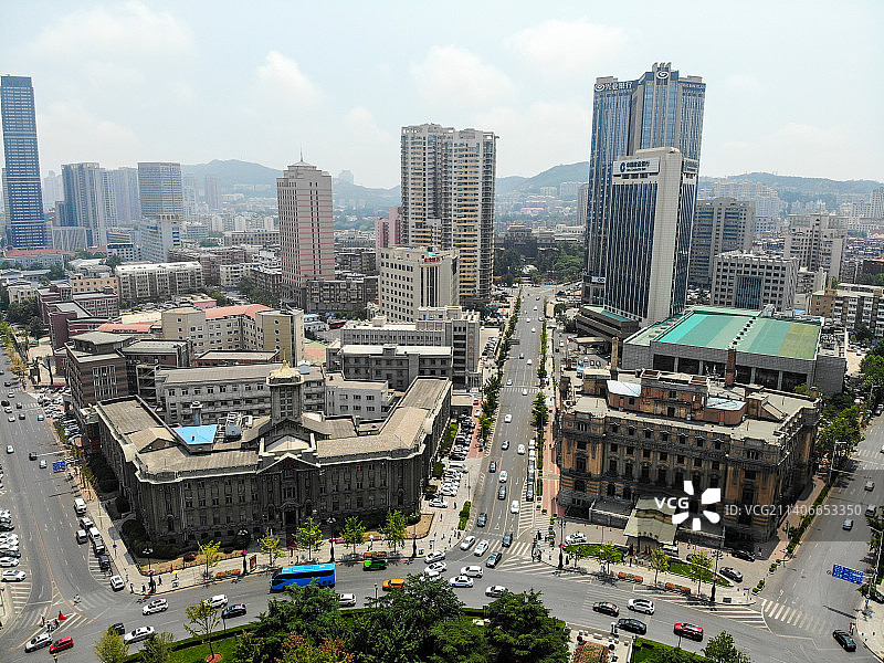 航拍辽宁大连中山广场 城市地标 圆形交通转盘 环形广场图片素材