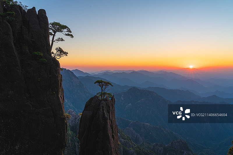 黄山秋天景色图片素材