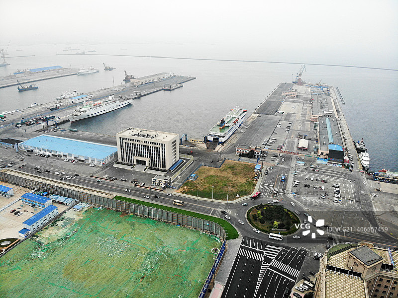 航拍辽宁大连港 港口码头 海港风光图片素材