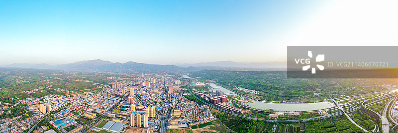 航拍陕西省西安市蓝田县县城风光 灞河穿城而过图片素材