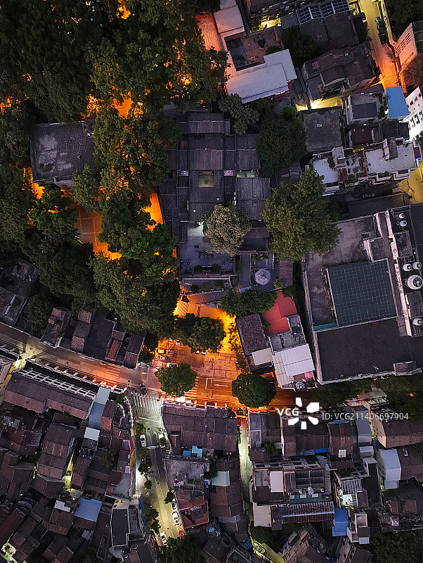 广东省中山市石岐区西山寺与城区夜景航拍图片素材