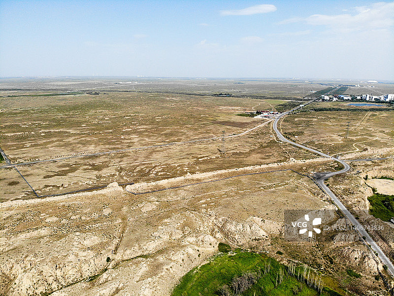 航拍宁夏银川水洞沟旅游区 雅丹地貌 古代立体军事防御体系建筑群图片素材