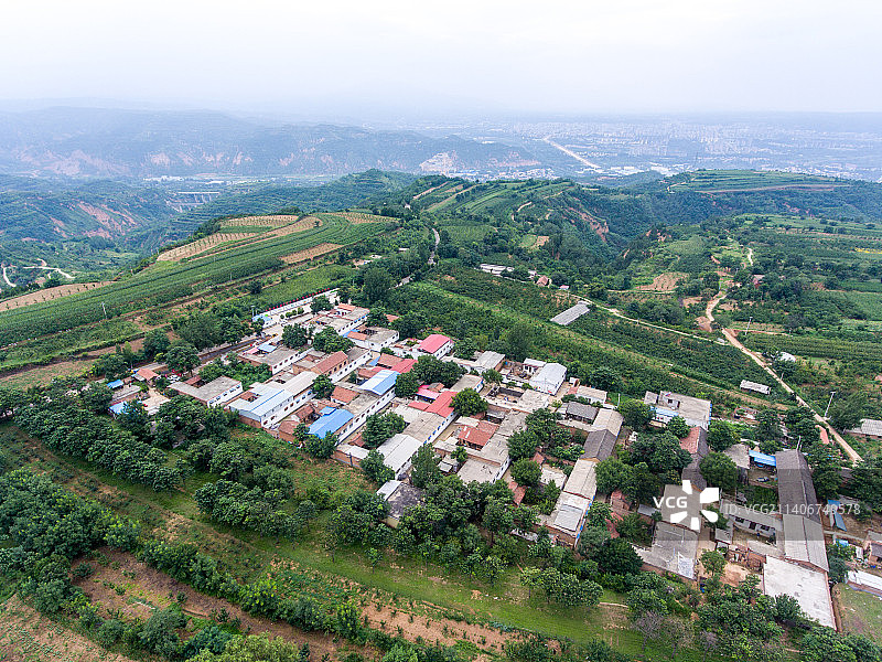 航拍河南省三门峡市灵宝市川口乡赵家沟村乡村风光图片素材