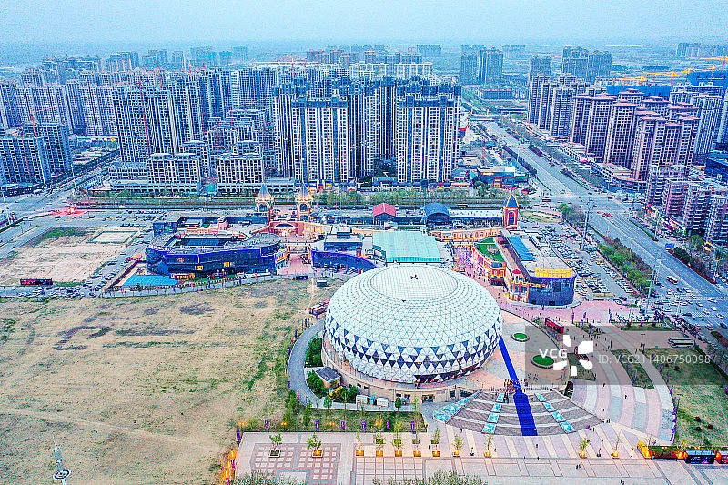 航拍河南濮阳水秀国际大剧院 水秀龙珠馆图片素材