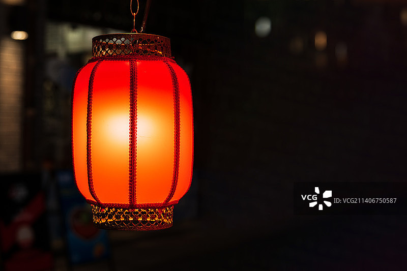 悬挂的红色灯笼图片素材