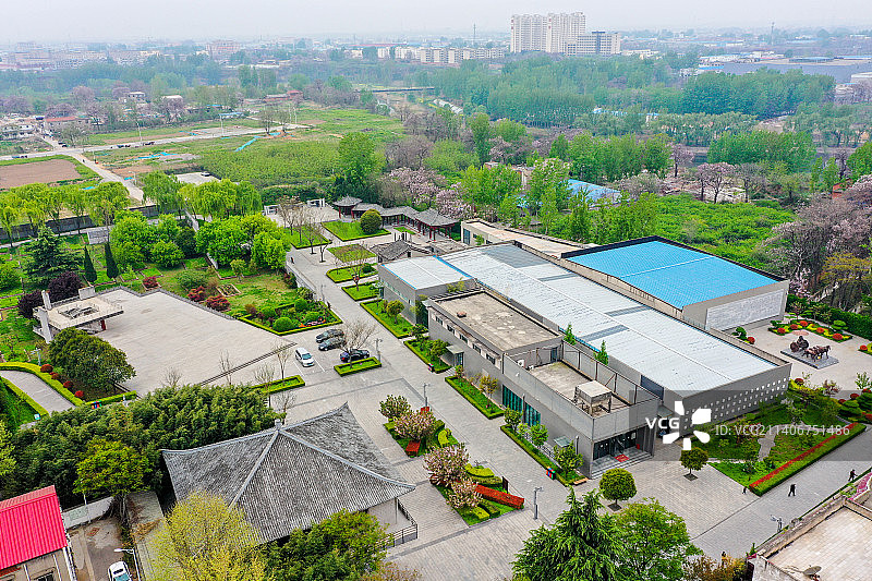 航拍河南新郑郑国车马坑景区 郑王陵博物馆图片素材