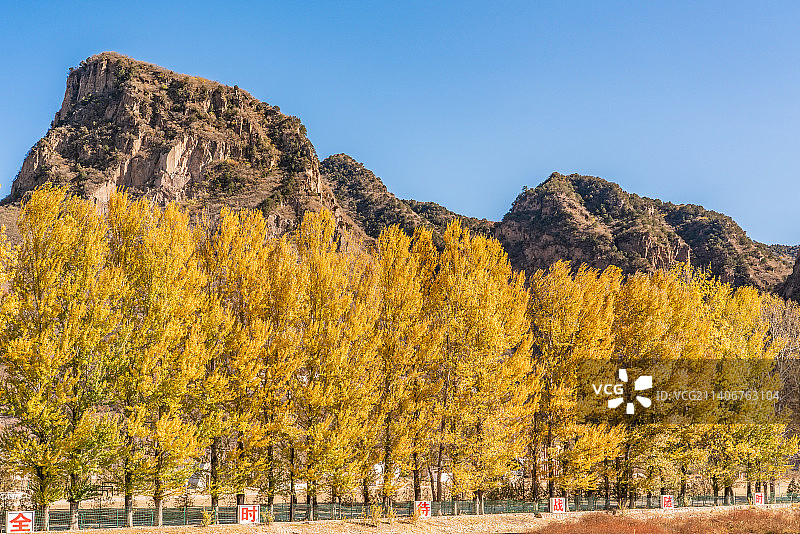 北京怀柔喇叭沟门的秋景图片素材