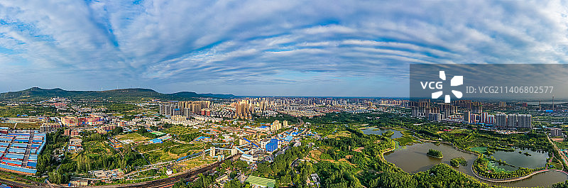 航拍河南省平顶山市平煤七矿 井工煤矿开采作业区地面 输煤廊道纵横交错图片素材