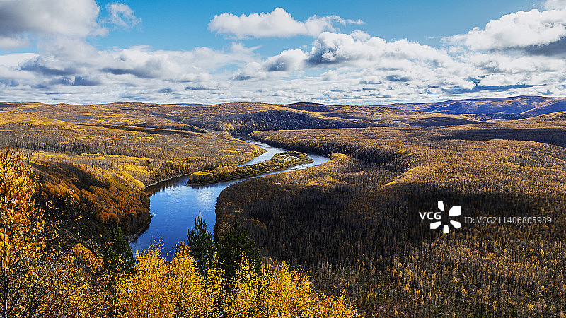 漠河九曲十八弯秋色图片素材