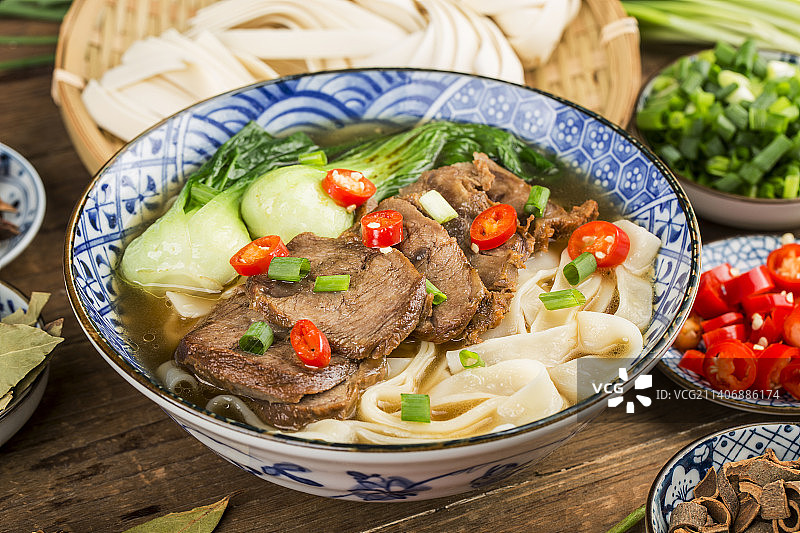 红烧牛肉面图片素材