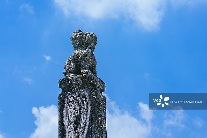 中国湖北省钟祥市明显陵明楼前的望柱图片素材