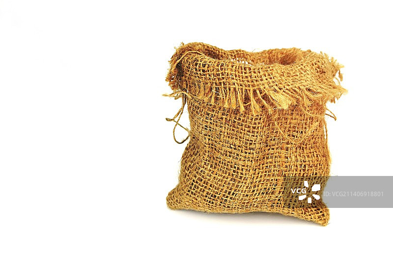打开的小麻袋，白色背景隔离图片素材