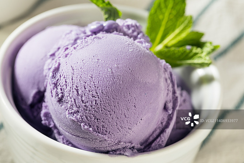 自制紫色日本Ube冰淇淋图片素材