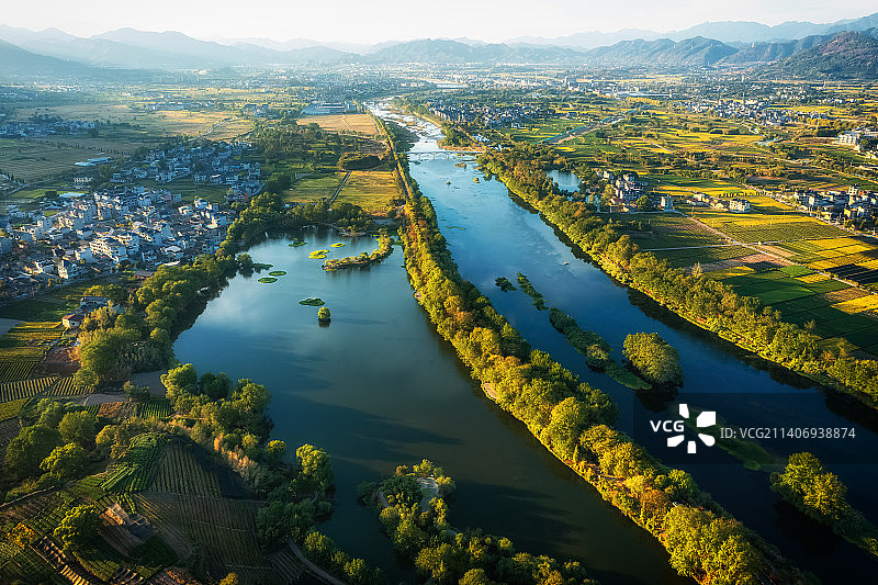 浙江丽水松阳松古灌区松阴溪秋季水稻丰收航拍图片素材