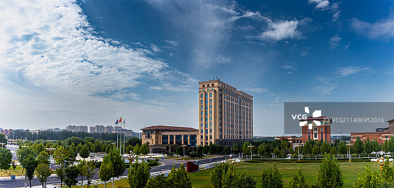 太原理工大学行政楼图片素材