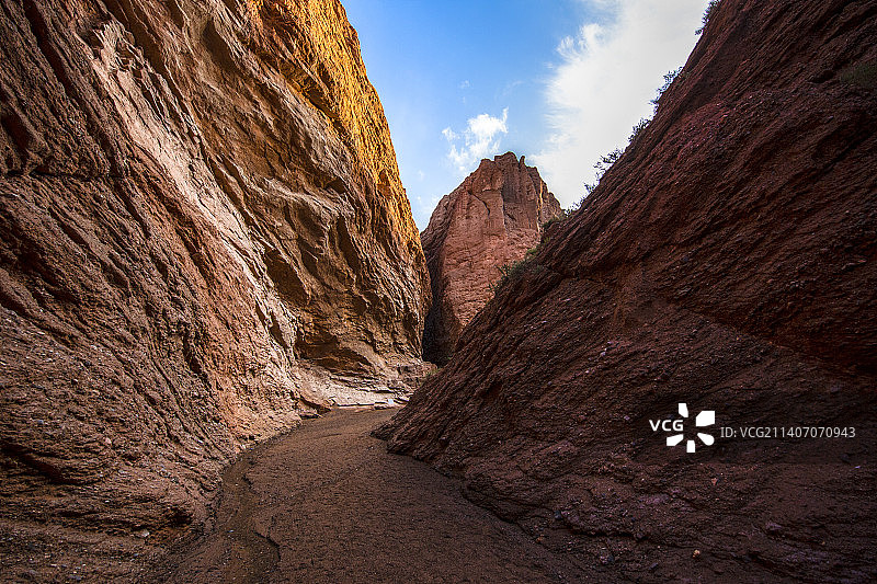 天山神秘大峡谷图片素材