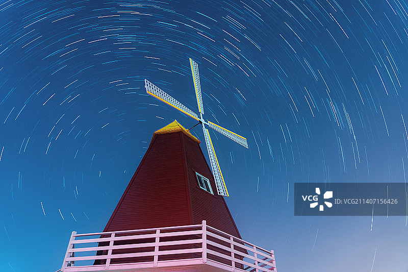 星空下的风车图片素材
