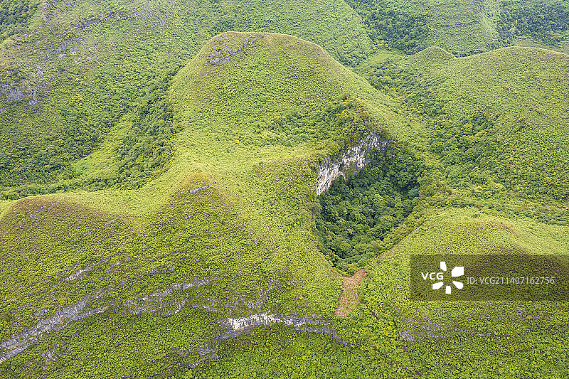 广西百色乐业大石围天坑群国家地质公园图片素材