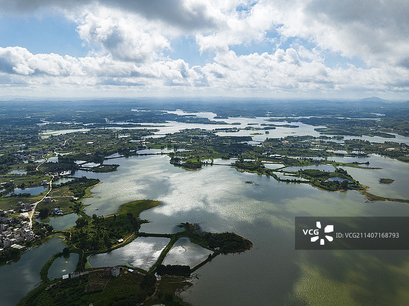 航拍中国湛江廉江鹤地水库图片素材