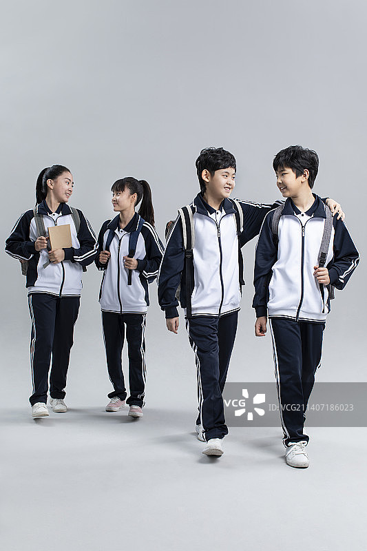 棚拍快乐的学生图片素材