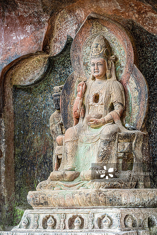 云南大理剑川石宝山著名遗迹全国重点文物保护单位石钟山石窟佛教造像特写甘露观音图片素材