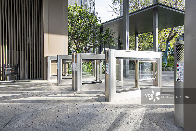 现代社区大门口门禁图片素材