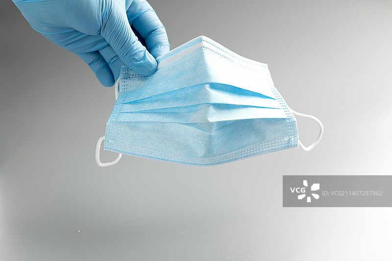一次性医用外科口罩特写预防新冠病毒概念图片素材