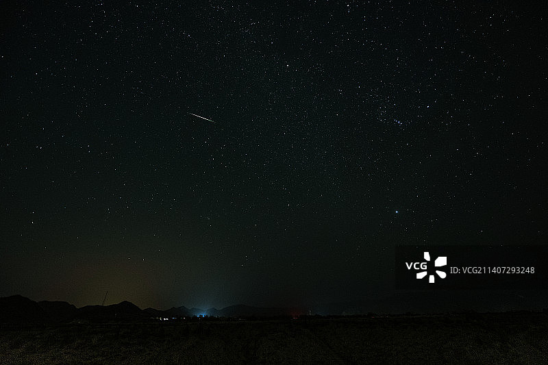 猎户座流星图片素材
