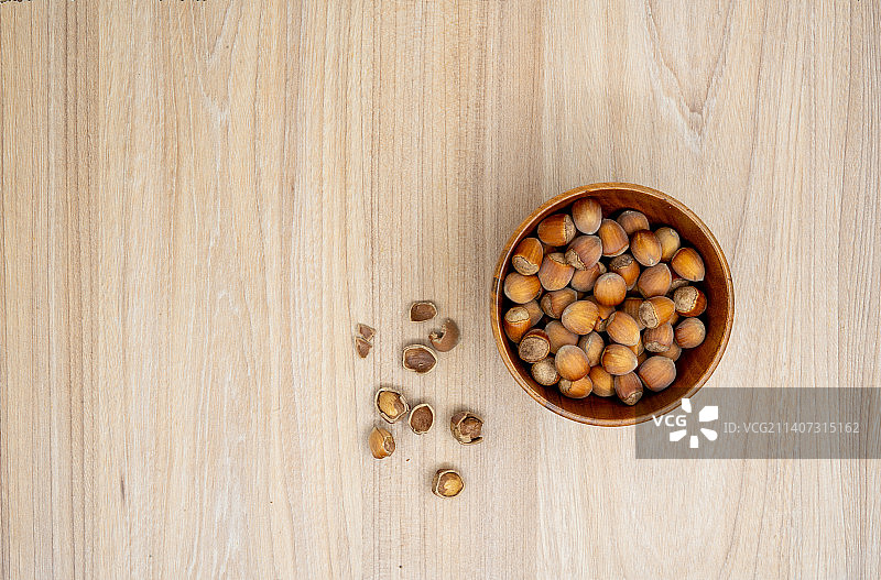 碗装坚果俯视图，萨拉热窝，波斯尼亚和黑塞哥维那图片素材