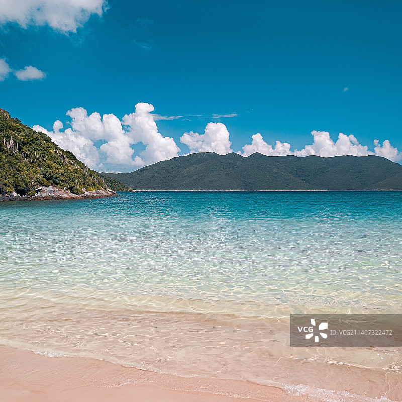 巴西福尔诺海滩海天一色风光图片素材