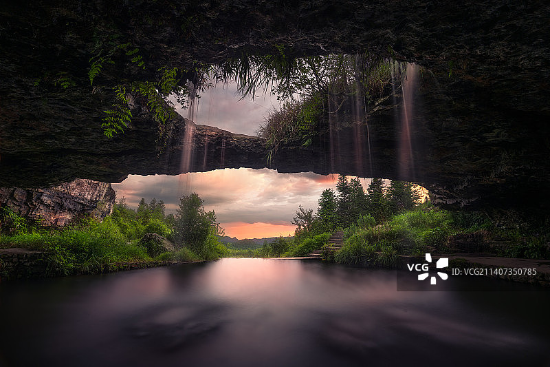 天生洞图片素材