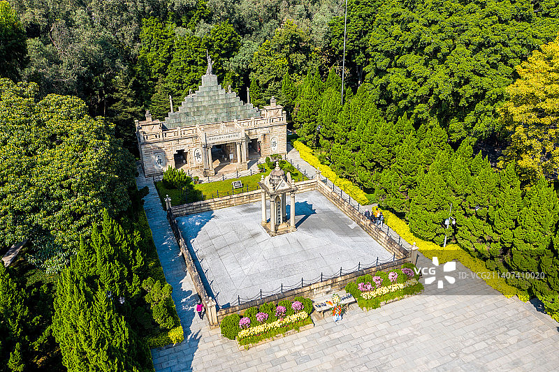 航拍广州黄花岗公园 广州黄花岗七十二烈士墓园图片素材