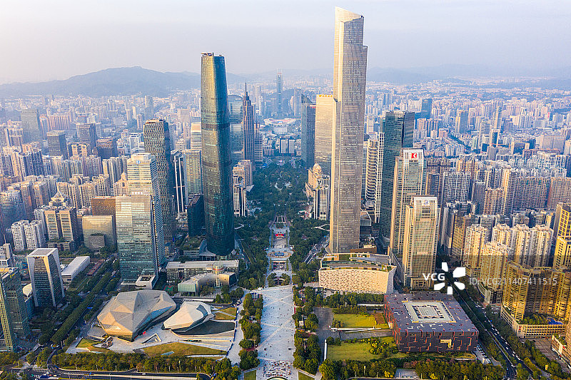 航拍广州珠江新城天河CBD高楼大厦建筑群 广州花城广场图片素材