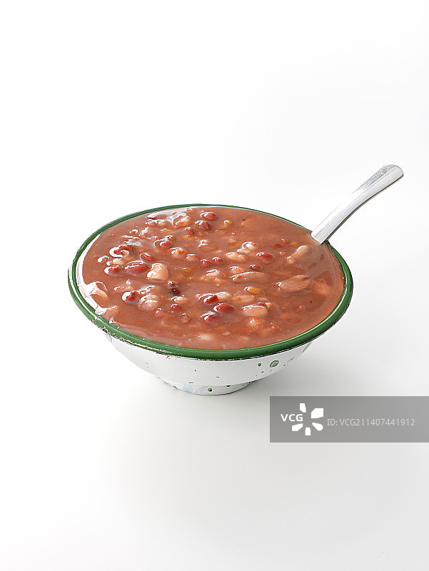 白色背景上的中国传统美食腊八粥八宝粥图片素材