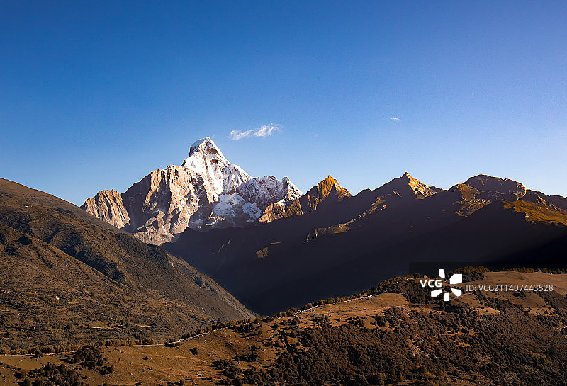 幺妹峰图片素材