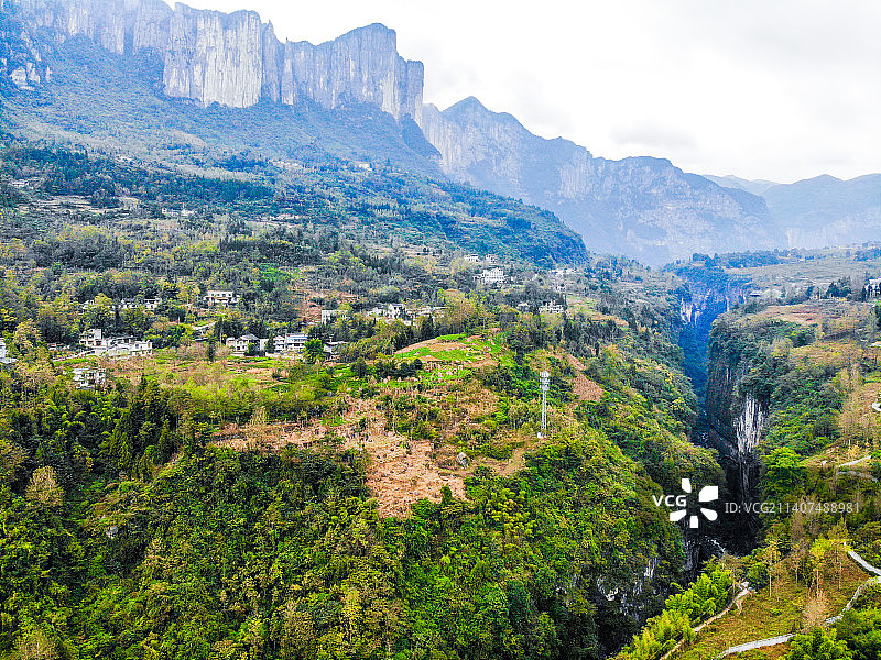 航拍湖北恩施大峡谷云龙地缝景区图片素材