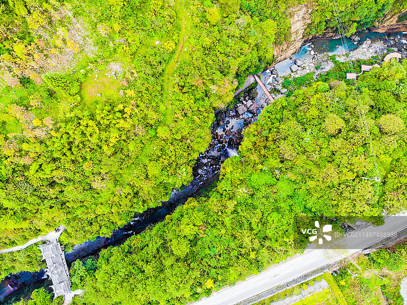 航拍湖北恩施大峡谷云龙地缝景区图片素材