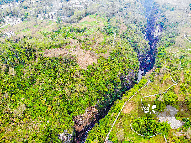 航拍湖北恩施大峡谷云龙地缝景区图片素材