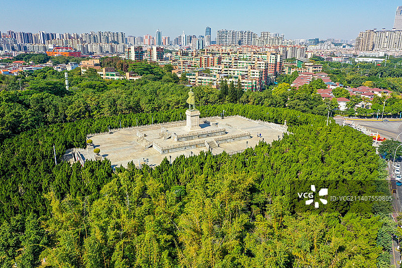 航拍广东省中山市孙文纪念公园 孙中山先生雕塑图片素材