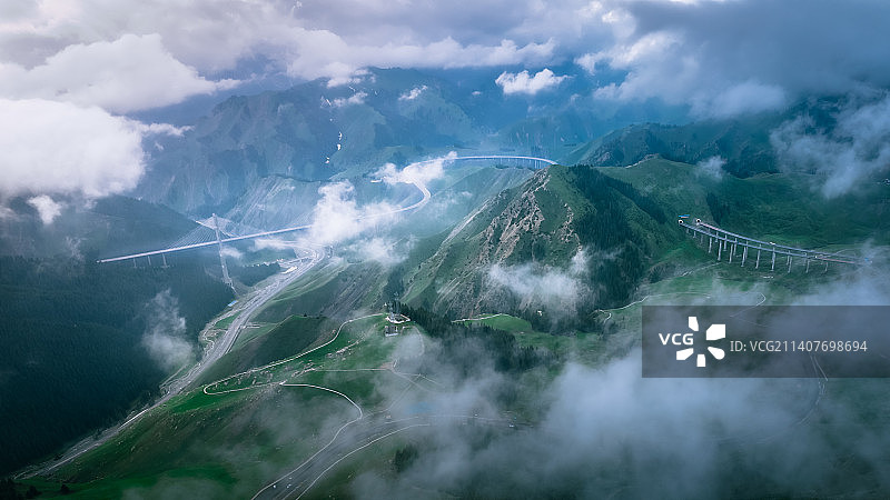 新疆果子沟图片素材