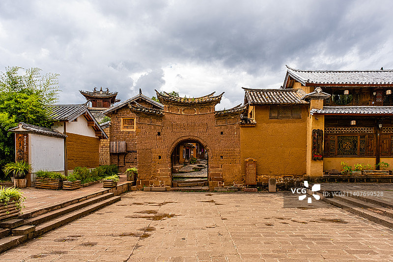 云南大理茶马古道沙溪古镇风光图片素材