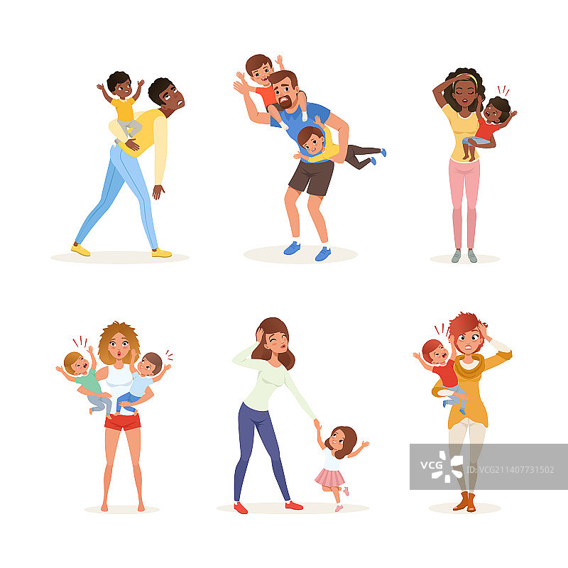 疲惫的年轻父母和淘气的孩子图片素材