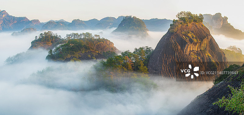 武夷山 虎啸岩图片素材