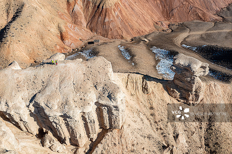 航拍：丹霞地貌  骆驼形状 山峰图片素材