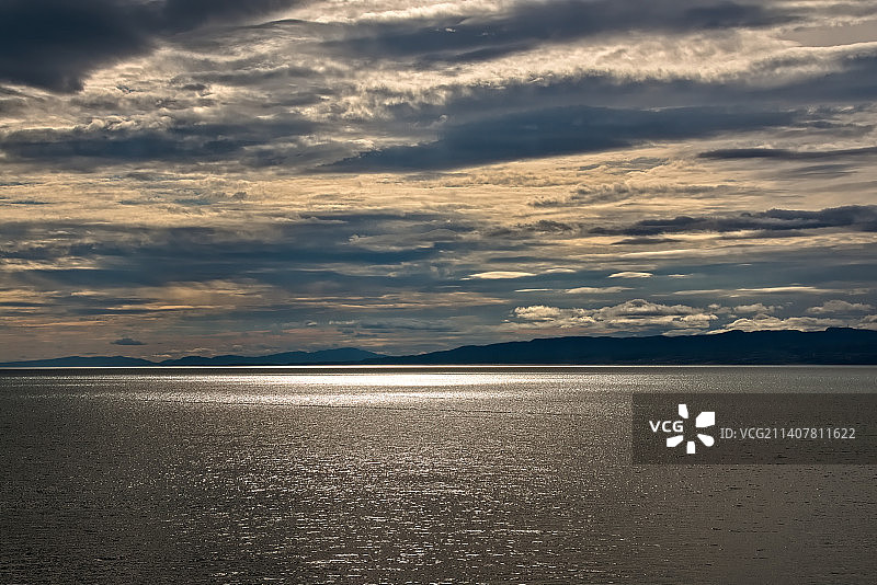 挪威瓦朗厄尔峡湾日落海景图片素材