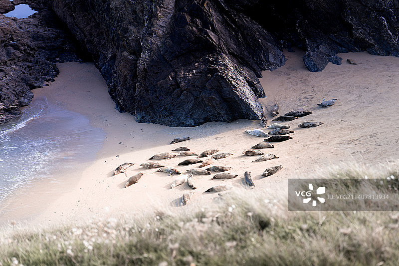 英国纽基波利笑话海滩岩石高角度景观图片素材