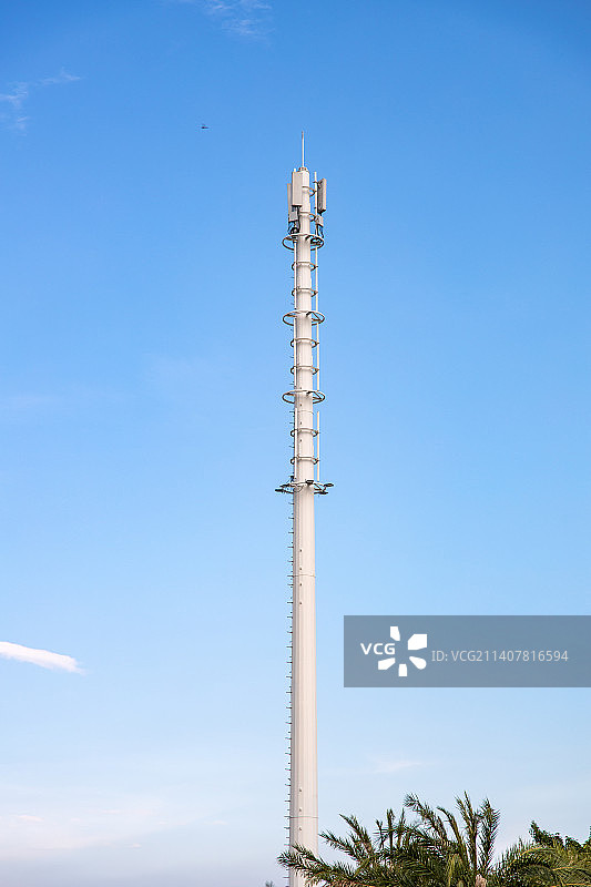 移动通讯5G信号基站铁塔图片素材
