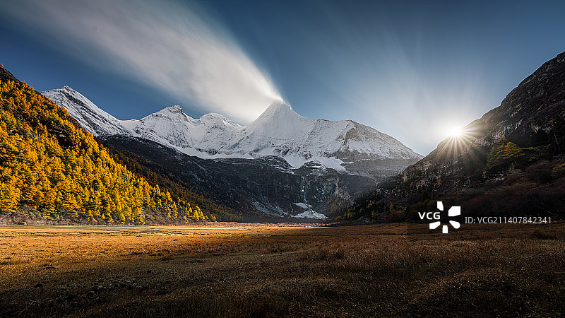 稻城亚丁图片素材