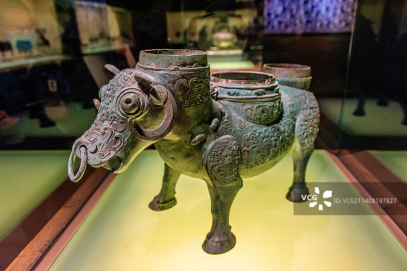 中国上海博物馆馆藏春秋晚期牺尊图片素材