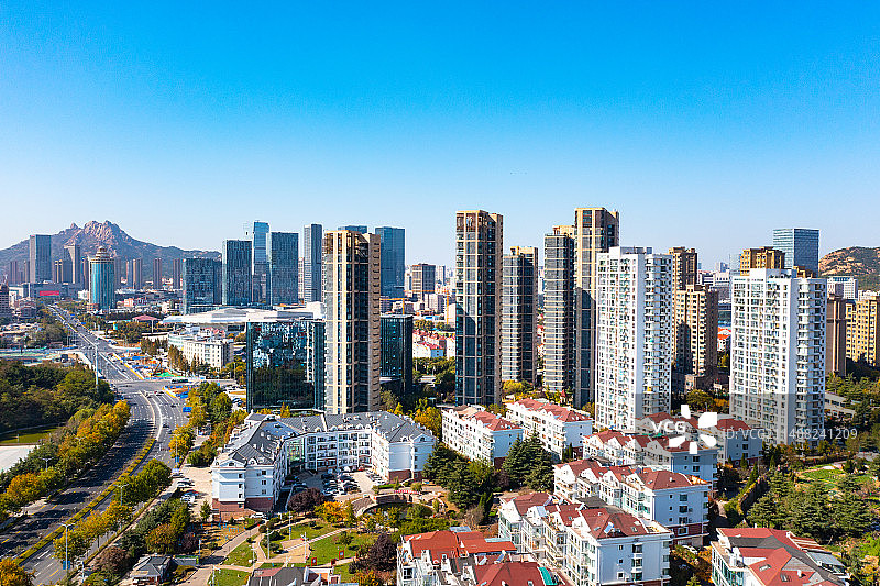 山东青岛崂山区金家岭金融区图片素材